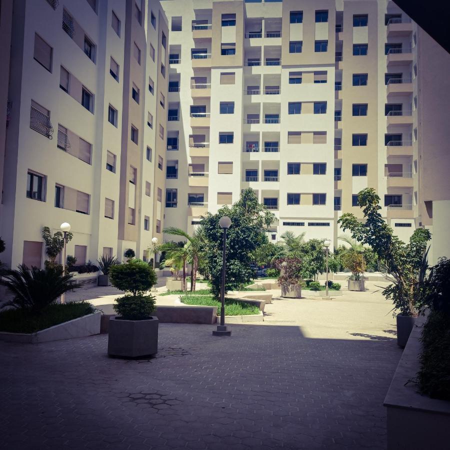 Super Apartement Totalement Neuf A Cote De Marjane Avec La Climatisation Et Wifi Tangier Bagian luar foto