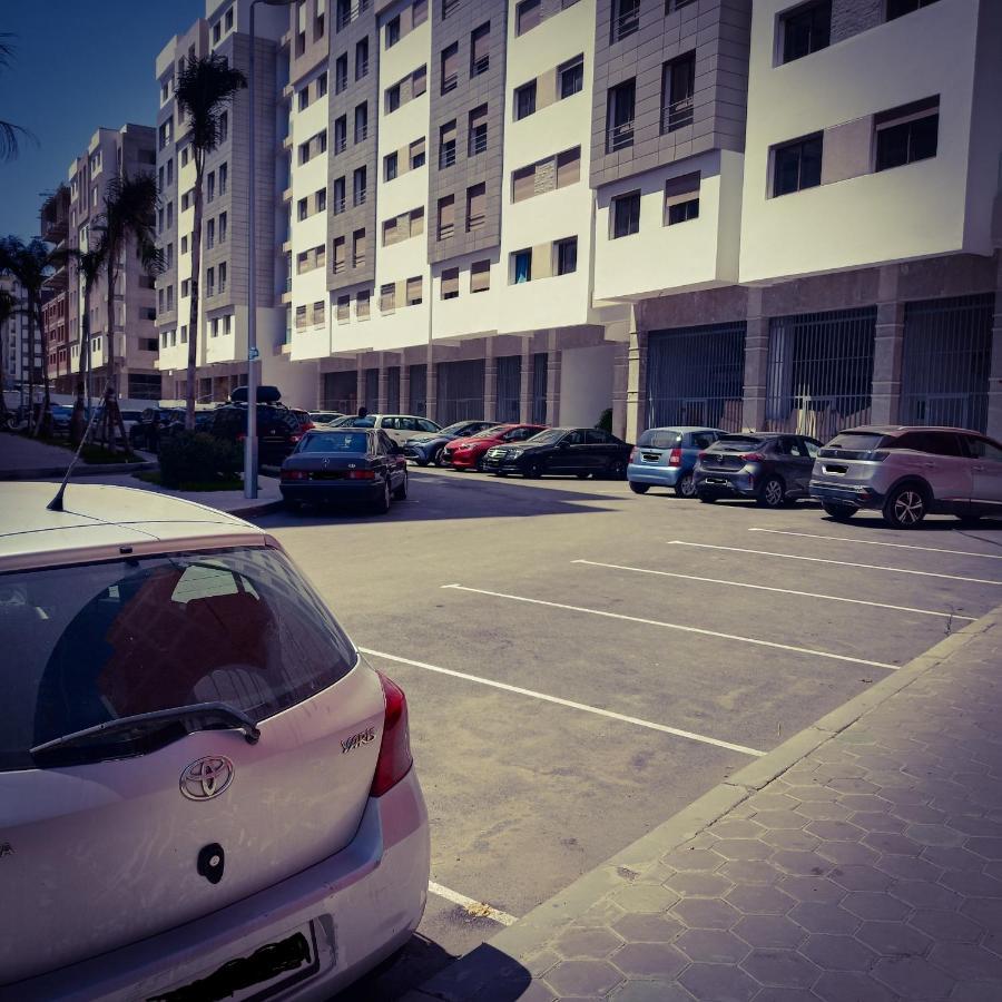 Super Apartement Totalement Neuf A Cote De Marjane Avec La Climatisation Et Wifi Tangier Bagian luar foto